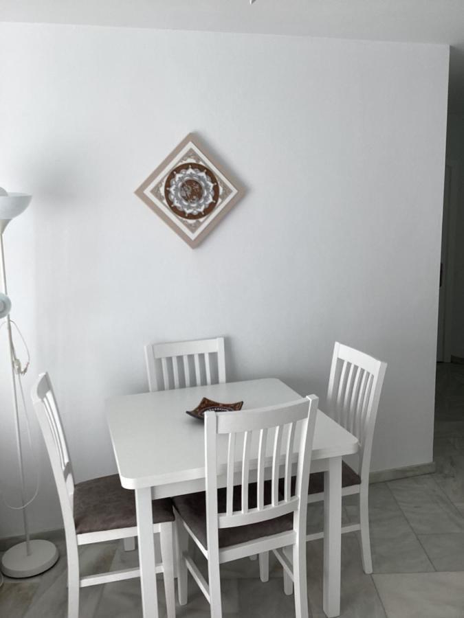 Апартаменти Carihuela Park Palace Apartament Sun&Beach Торремолінос Екстер'єр фото
