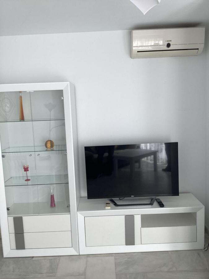 Апартаменти Carihuela Park Palace Apartament Sun&Beach Торремолінос Екстер'єр фото